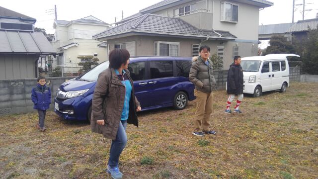 今日は少年野球の試合前に、現地にて建物配置の打ち合わせにお越しいただきました。