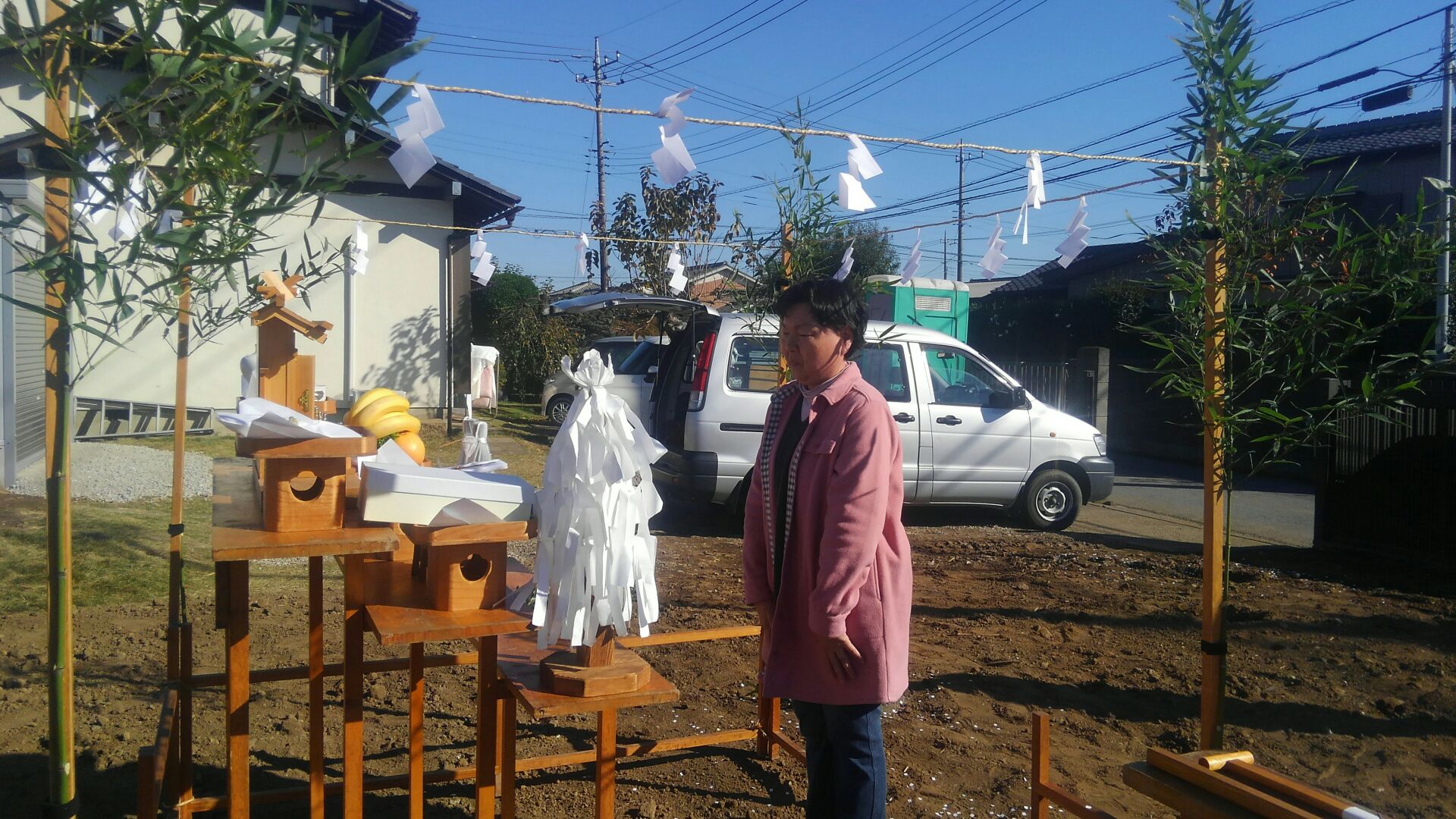 天候にも恵まれ地鎮祭を執り行いました。
