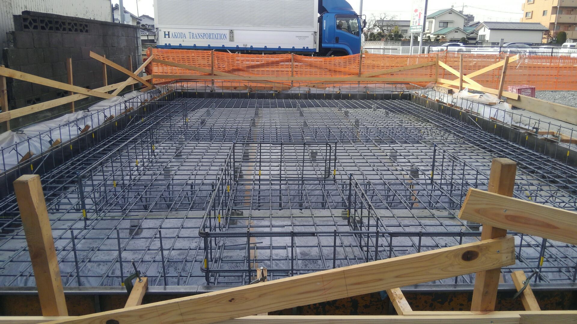 A様邸は地元熊谷市の基礎屋さんを紹介してもらいました。うちの基礎屋さんに負けず劣らず、キレイな現場。キレイな仕上がり、最高！