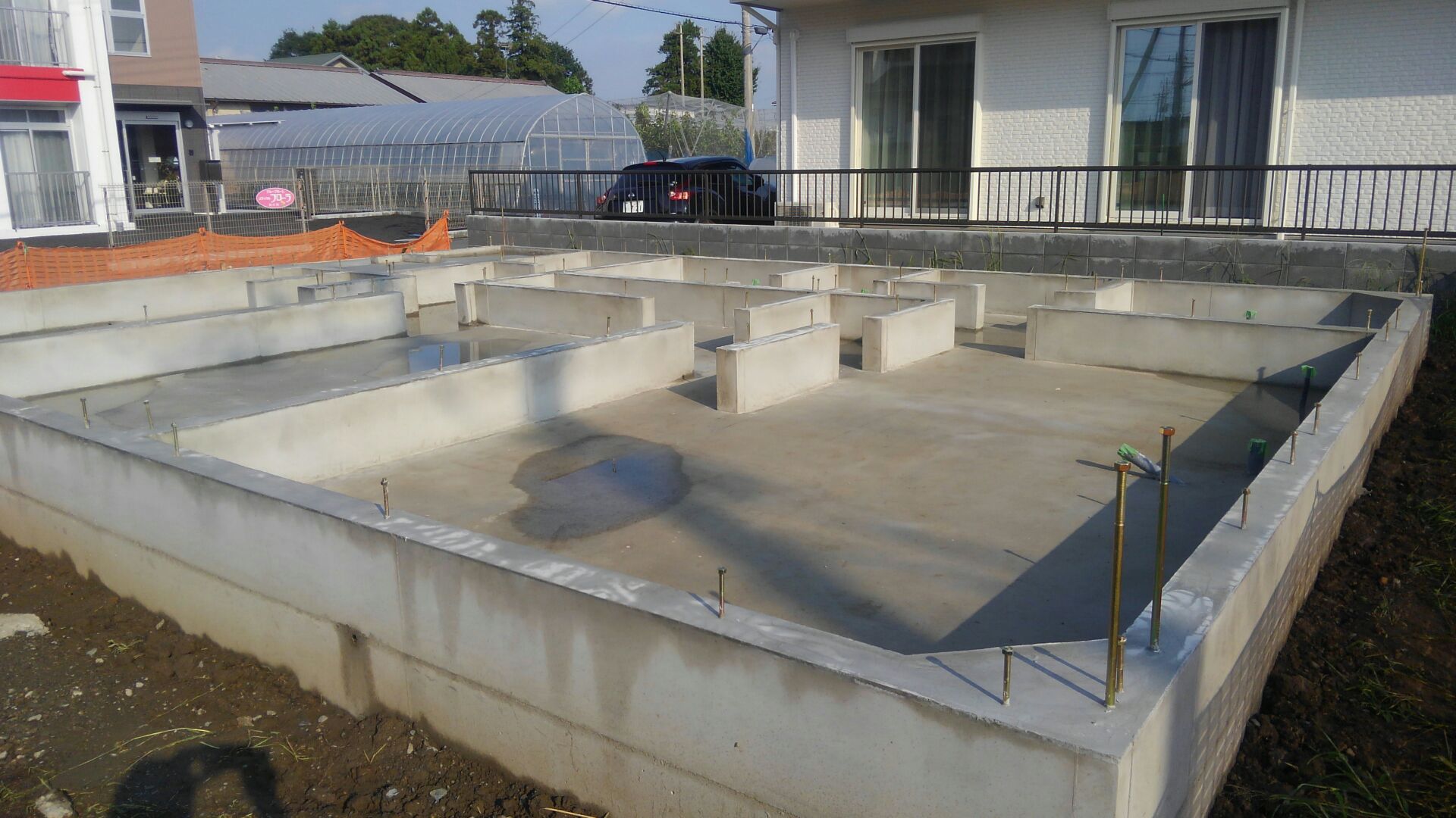 基礎工事が完了しました。いつも通り…キレイな仕上がり！