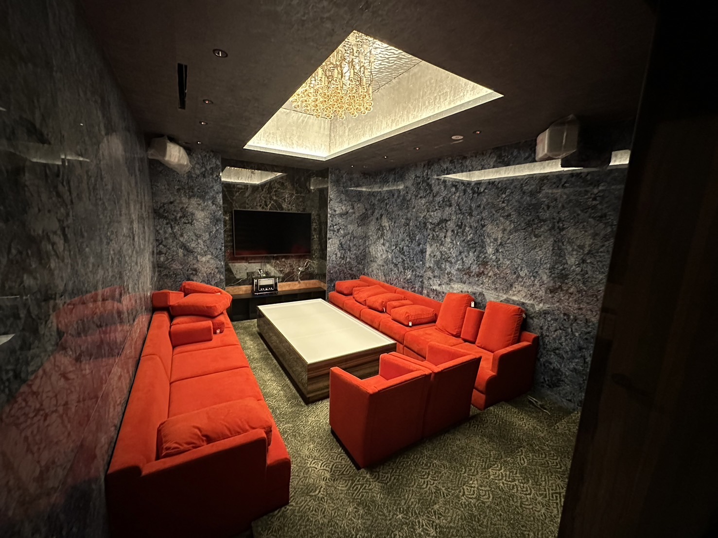 東京都中央区銀座店舗工事進捗 | 白岡市の注文住宅は菱沼建設へ